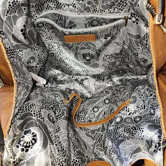 IMOSHION Tan Faux Leather Hobo Bag With Adjustable Stap‎ - Picture 5 of 5